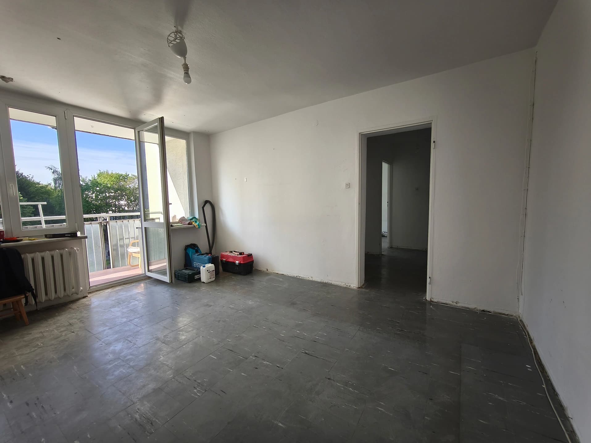 Hirszfelda 12 - przed